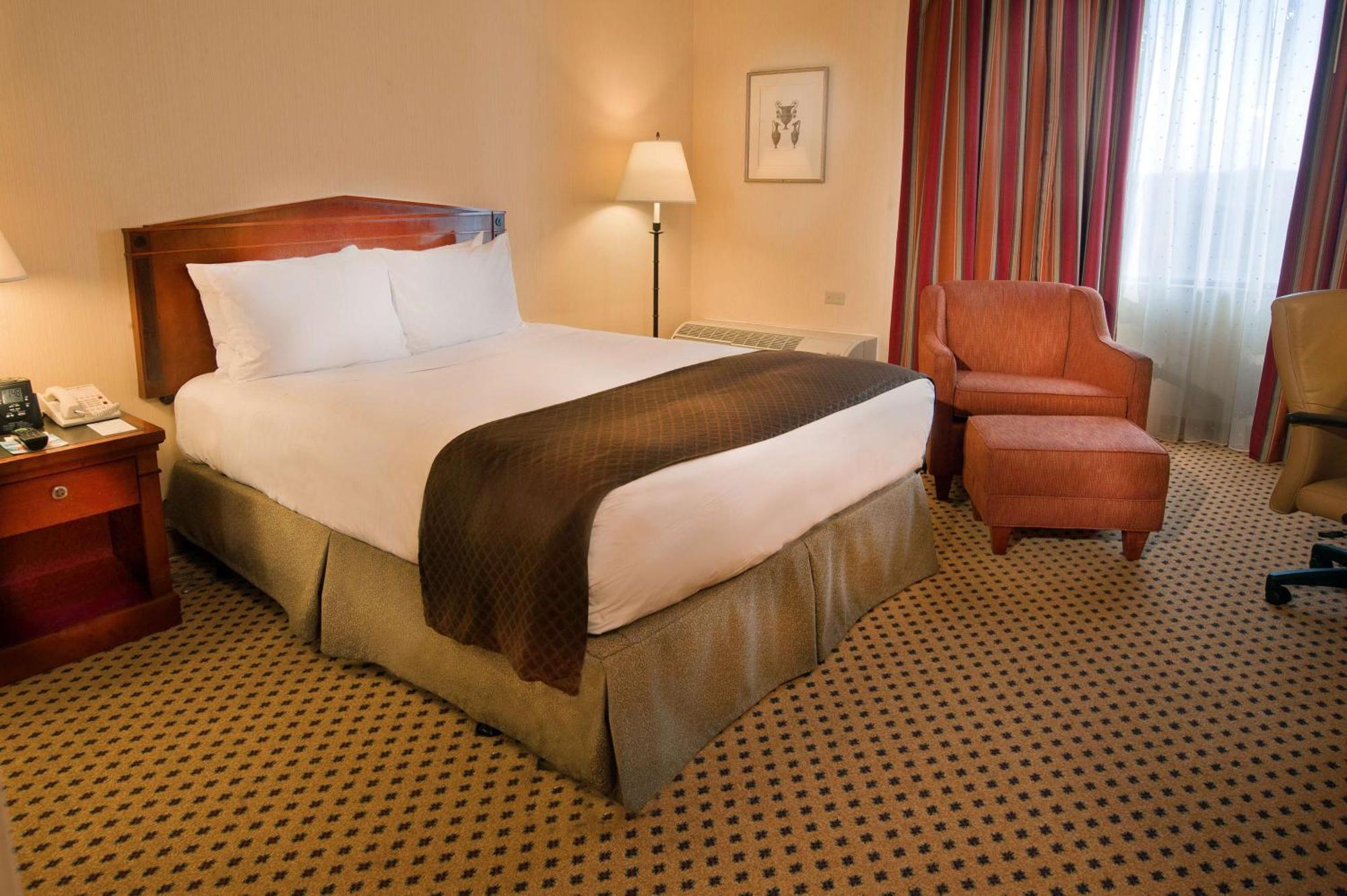 Doubletree By Hilton Hotel St. Louis - Честерфилд Номер фото