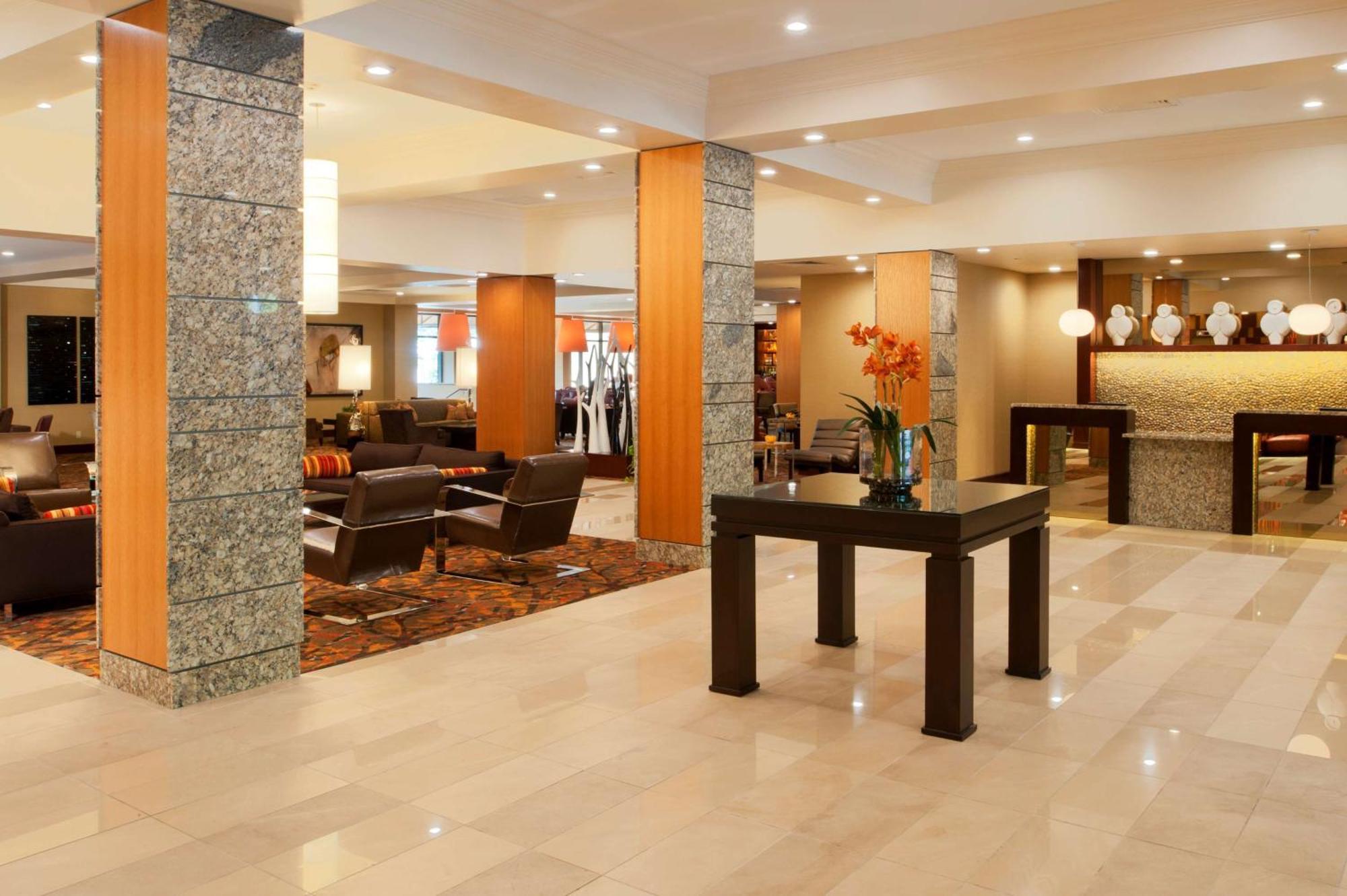 Doubletree By Hilton Hotel St. Louis - Честерфилд Экстерьер фото