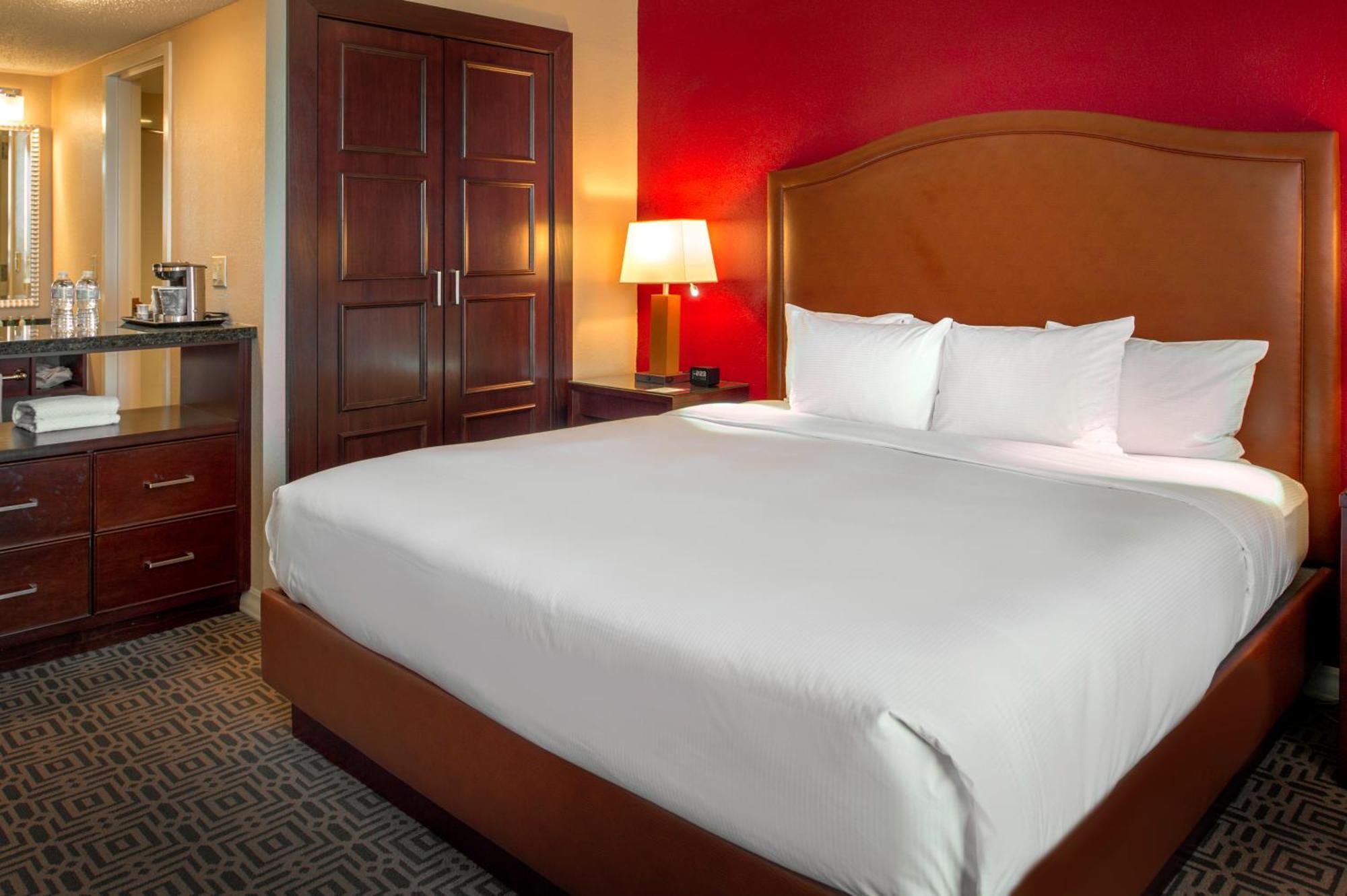 Doubletree By Hilton Hotel St. Louis - Честерфилд Экстерьер фото
