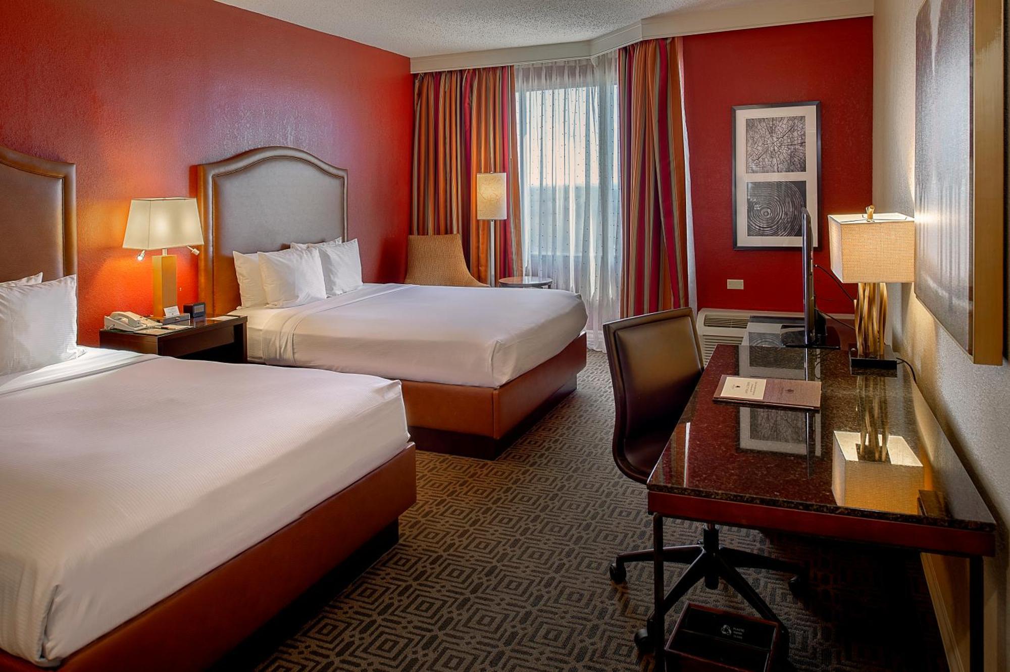 Doubletree By Hilton Hotel St. Louis - Честерфилд Экстерьер фото